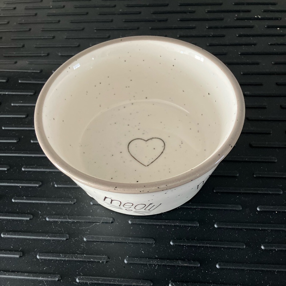 White Ceramic Cat Bowl with Heart Design